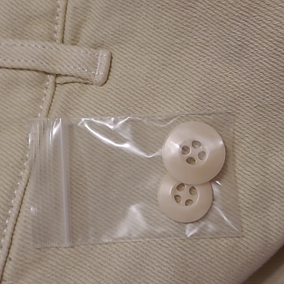 Aritzia (Wilfred free) modern cargo pants - Picture 9 of 9